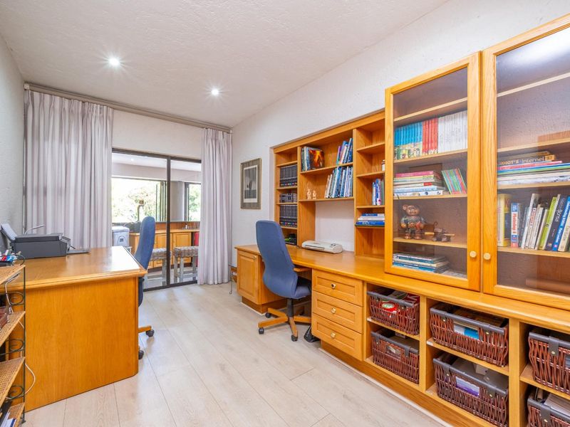House For Sale in Lakefield Benoni Gauteng - Photo 7