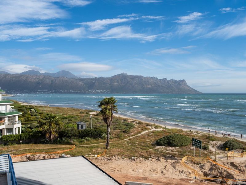 Prime investment opportunity overlooking pristine False Bay shoreline - Photo 7