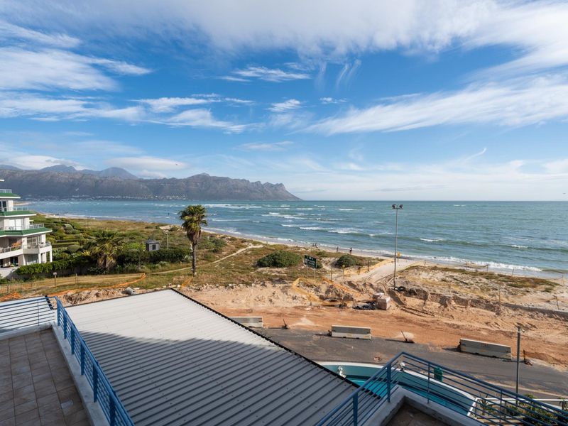Prime investment opportunity overlooking pristine False Bay shoreline - Photo 6