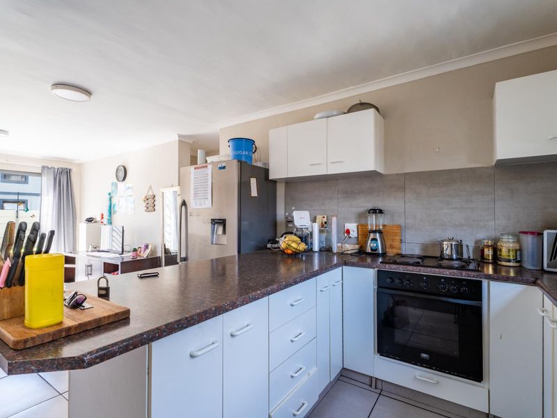 Ideal Property for Pensioners, First-time Buyers and Investors - Photo 9
