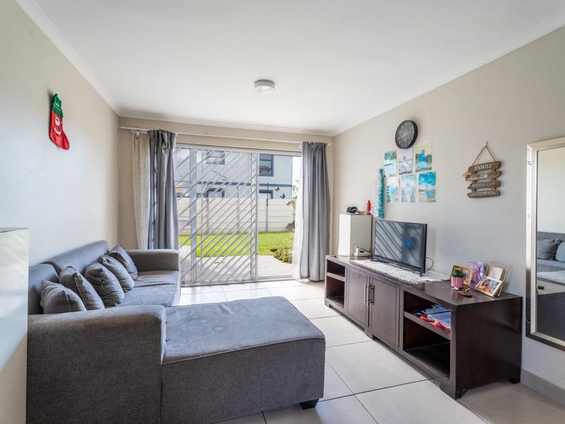 Ideal Property for Pensioners, First-time Buyers and Investors - Photo 3
