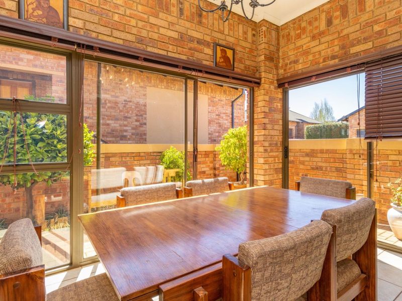 Townhouse Under Offer in Sugar Bush Estate Krugersdorp - Photo 2