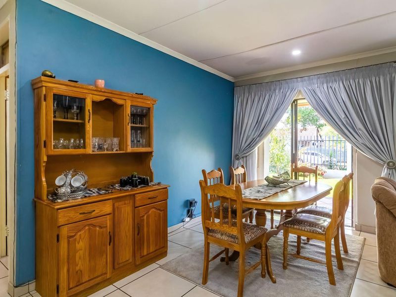 MORE HOME FOR YOUR MONEY IN ESTERA - Photo 4