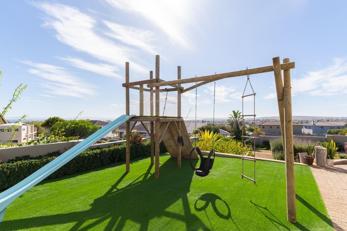 A One-of-a-Kind Masterpiece in Upper Country Club - Photo 4