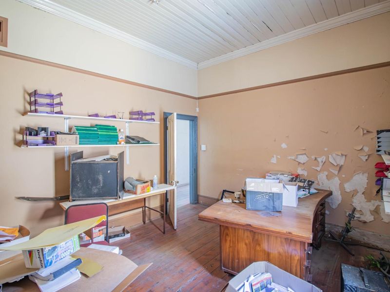 REGISTERED & ZONED FUNERAL PARLOUR IN EAST LONDON  - Photo 10