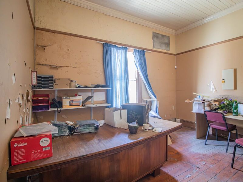 REGISTERED & ZONED FUNERAL PARLOUR IN EAST LONDON  - Photo 9