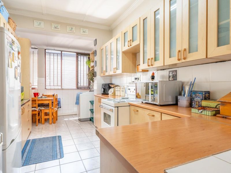 Add to your Portfolio!  Well Located 2 Bedroom Apartment in Worcester. - Photo 5