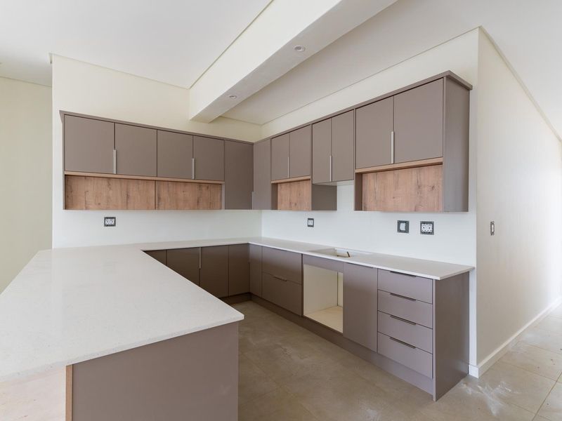 New 2 Bedroom house for sale in Le Grand - direct from developer - no Transfer Duty! - Photo 8