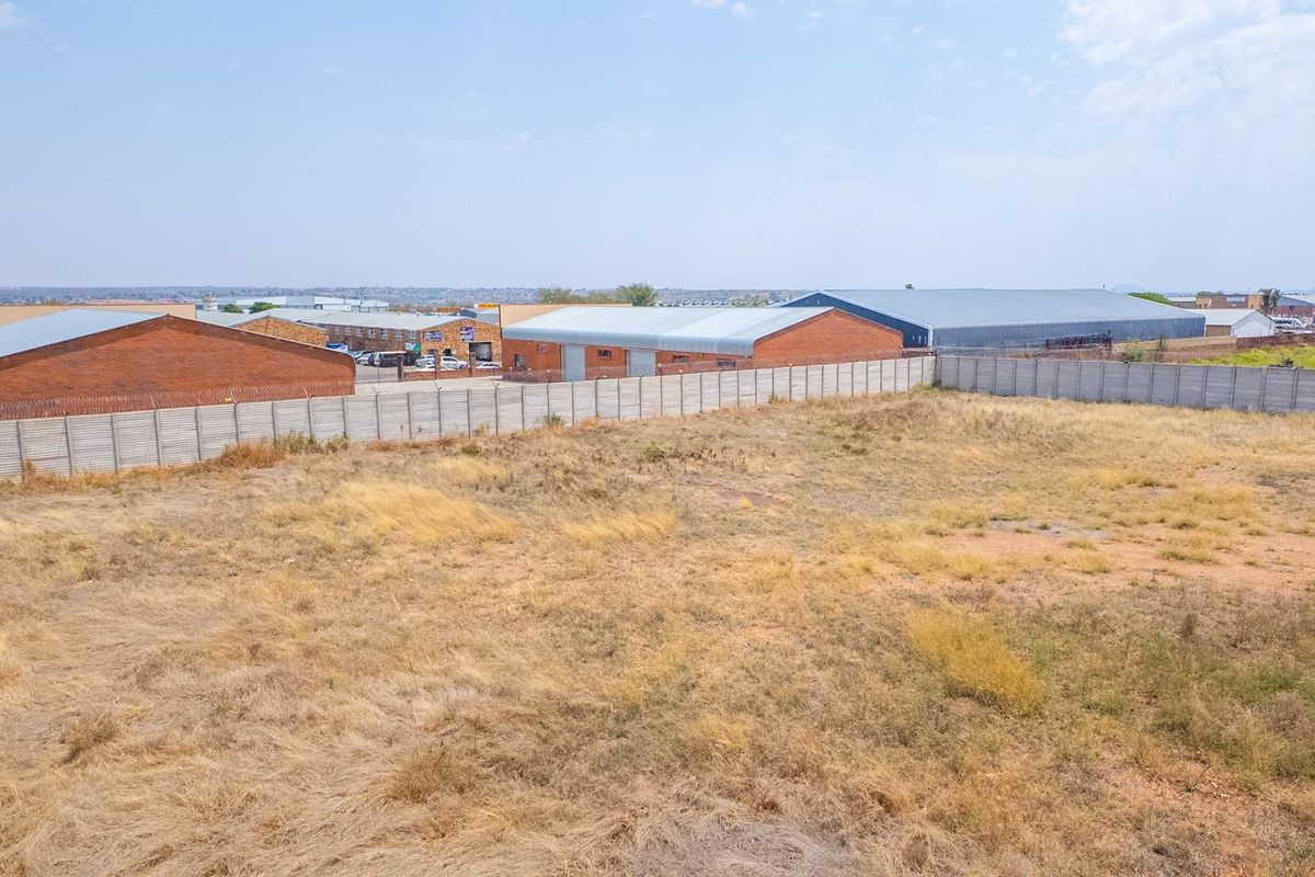 Industrial Stand with Serious Business Potential - Photo 5