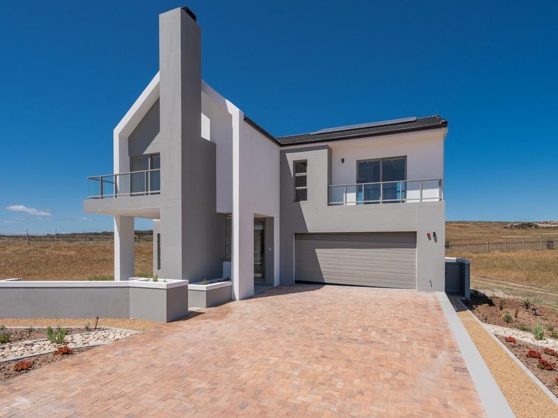 Modern Brand-New 3-Bedroom Double-Storey Home in Chardon Village, Langebaan Country Estate - Photo 1