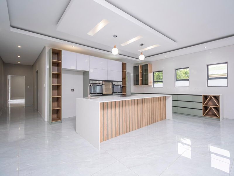 WELCOME TO LUXURY LIVING AT WIGWAM BRIGADOON ESTATE!!! - Photo 8