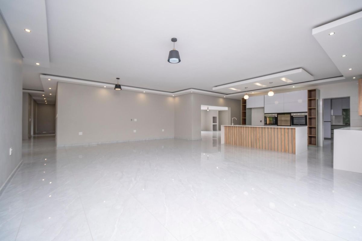 WELCOME TO LUXURY LIVING AT WIGWAM BRIGADOON ESTATE!!! - Photo 5