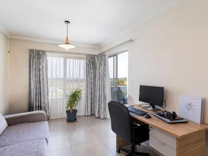 1 Bedroom apartment in Kloofsig - Photo 9