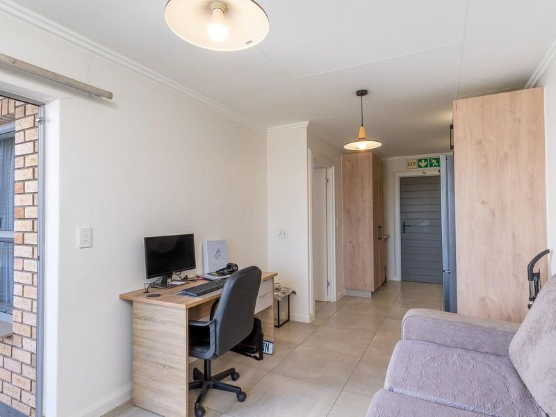 1 Bedroom apartment in Kloofsig - Photo 3