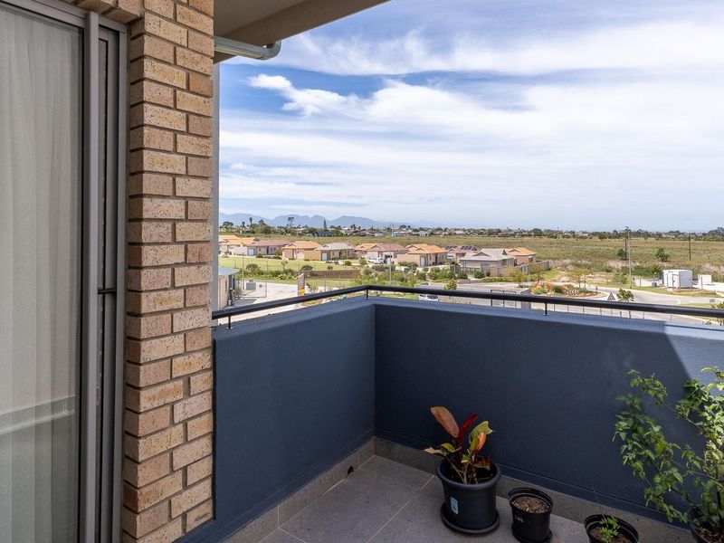 1 Bedroom apartment in Kloofsig - Photo 1