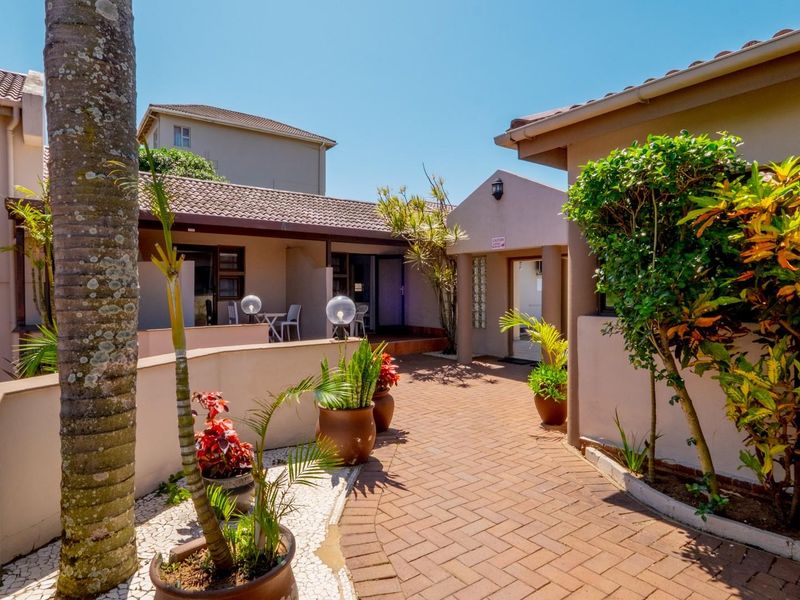 Guesthouse For Sale in Athlone Park Amanzimtoti KwaZulu Natal - Photo 3