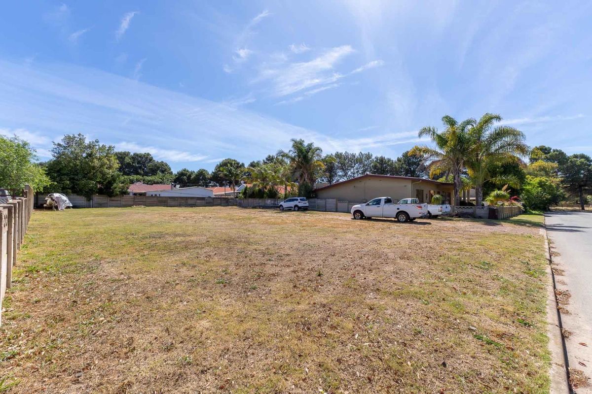 Large plot for sale in Aalwynfleur Riversdale - Photo 2