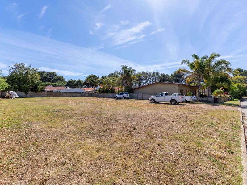 Large plot for sale in Aalwynfleur Riversdale - Photo 2