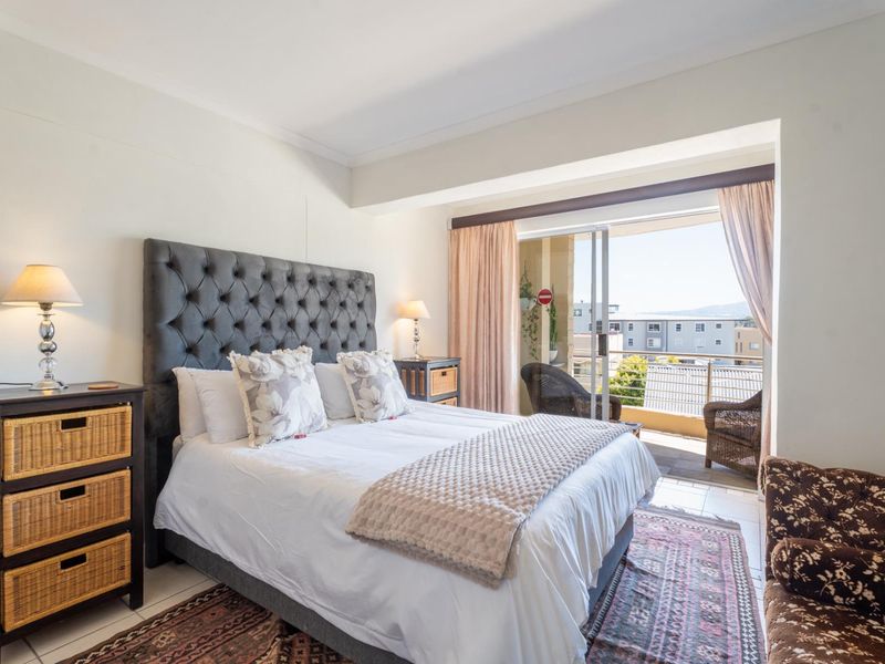 Modern Coastal Living Just Steps from the Beach - Photo 4