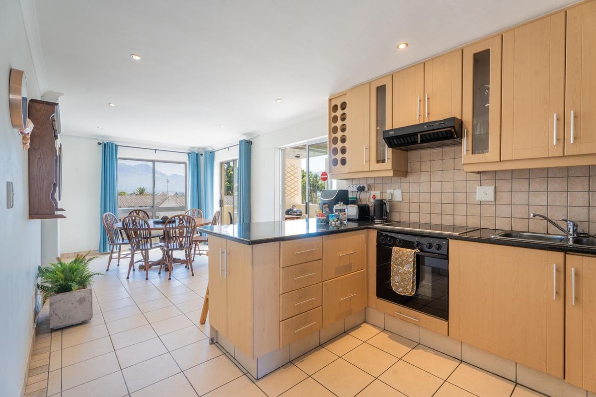 Modern Coastal Living Just Steps from the Beach - Photo 2