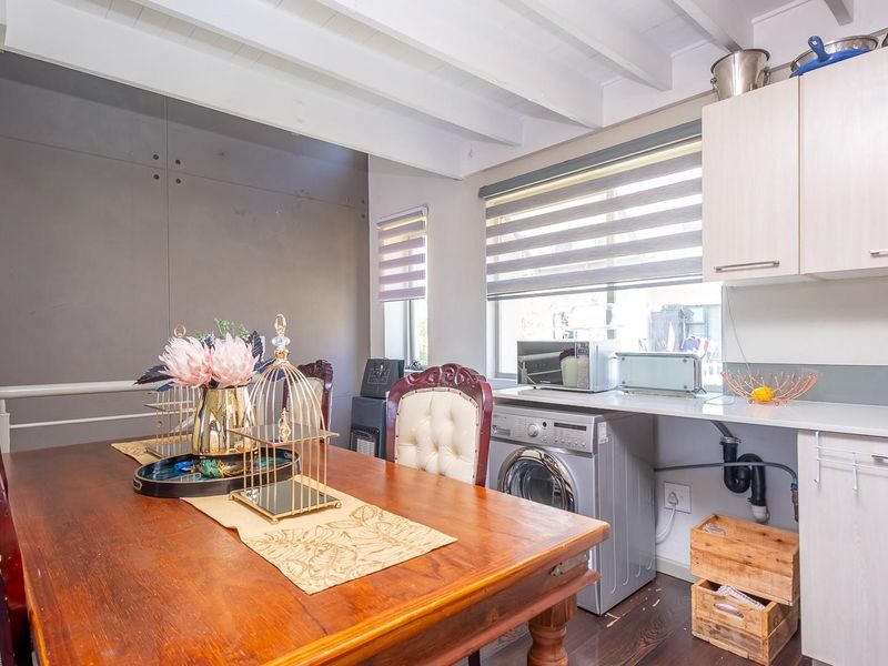 Modern 2-Bedroom Apartment with Loft and Balcony | Prime Location | Excellent Investment Opportunity - Photo 6