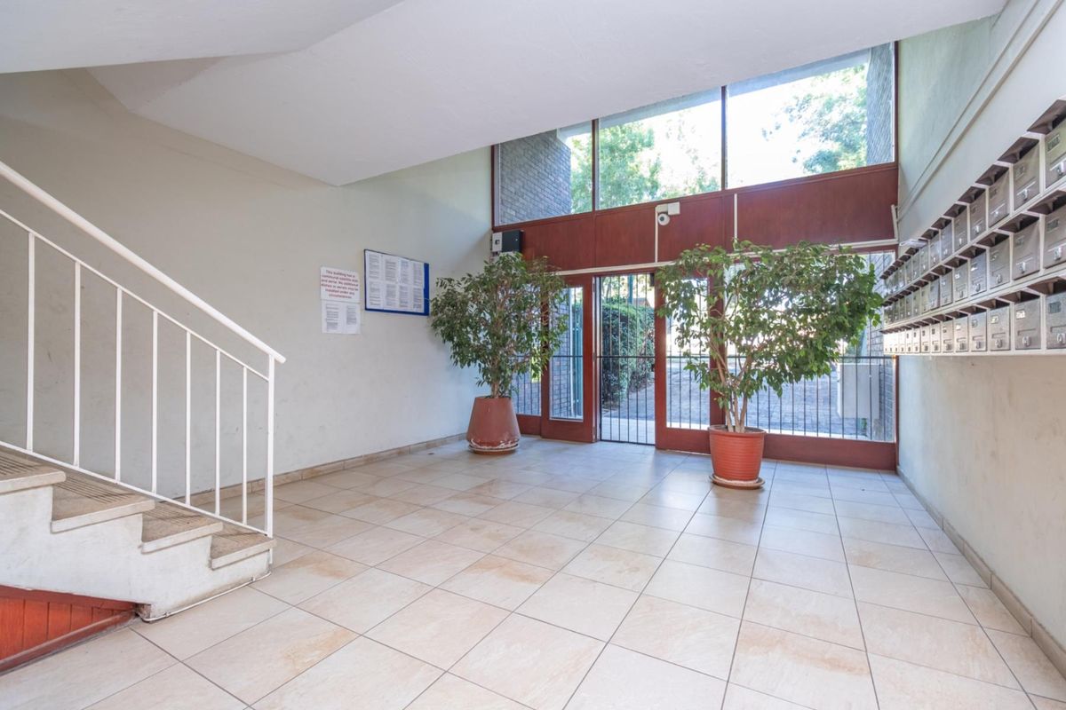 Great Little Investment, Kensington B - Photo 2