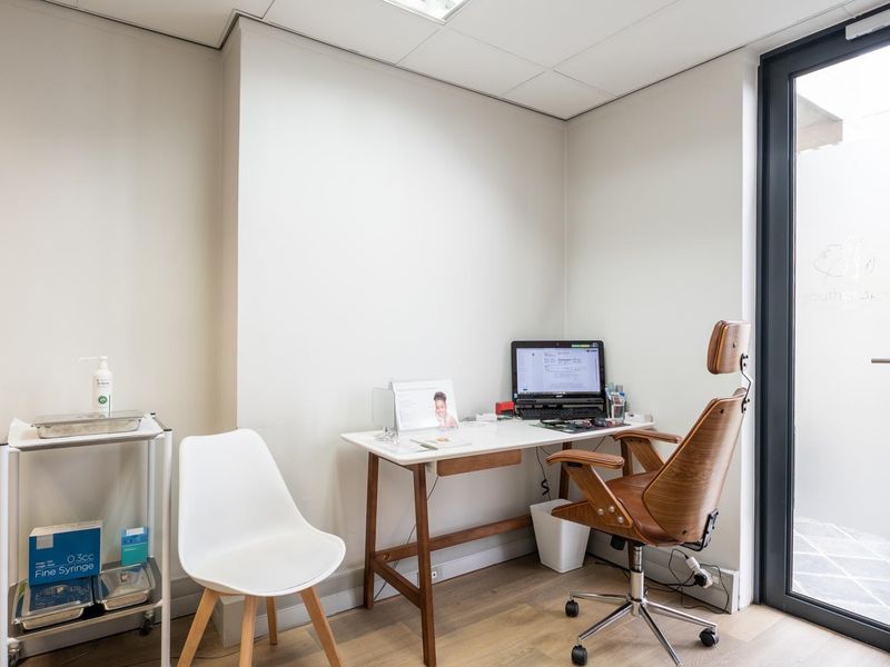 Consulting / Medical Room to Rent - Blaauwklip Office Park - Photo 10