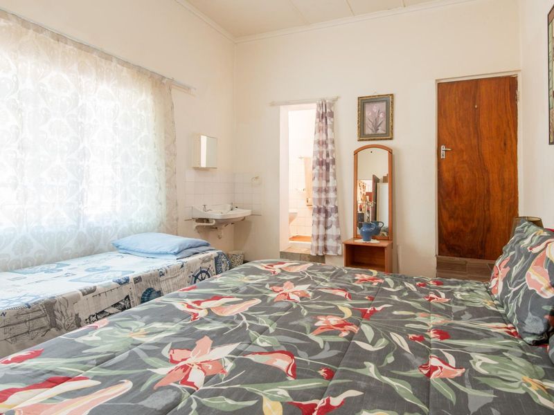 Neat Two Bedroom Home for Sale on the Hill Area - Photo 8