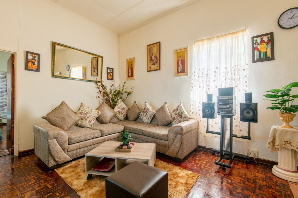 Neat Two Bedroom Home for Sale on the Hill Area - Photo 5