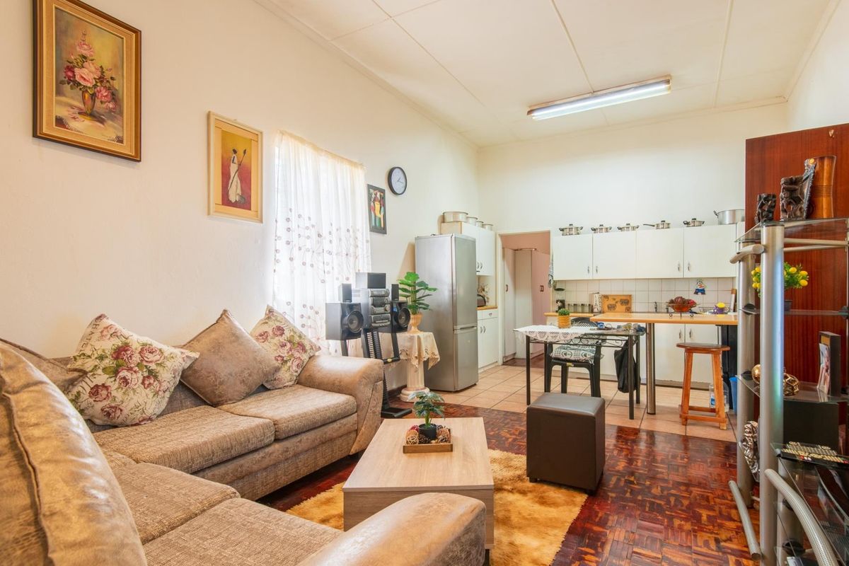 Neat Two Bedroom Home for Sale on the Hill Area - Photo 2