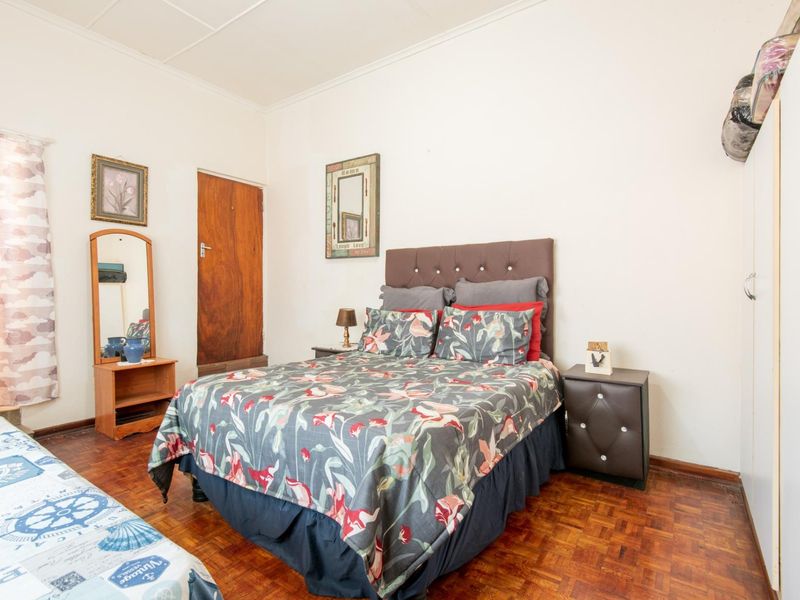 Neat Two Bedroom Home for Sale on the Hill Area - Photo 6