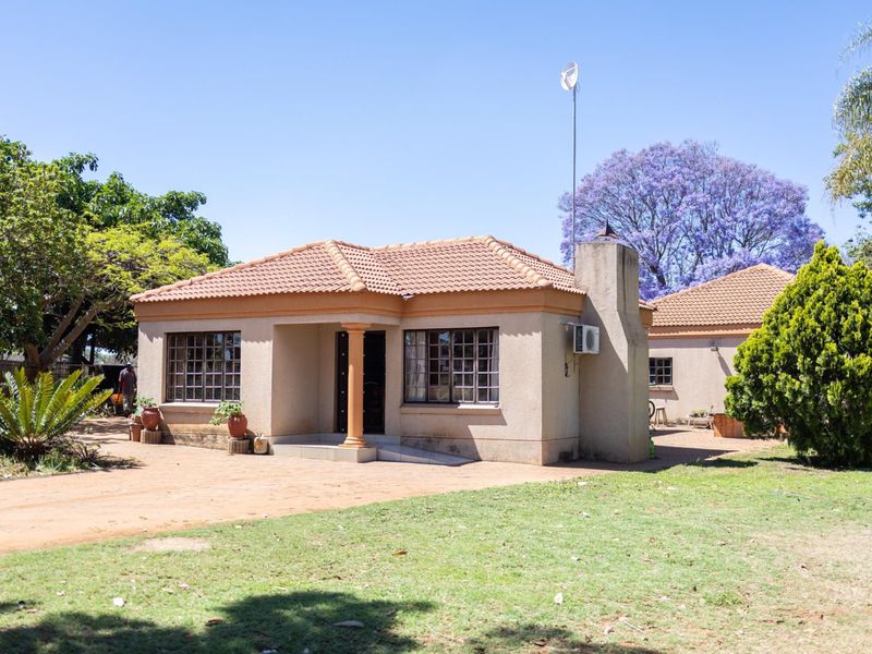 Space, Serenity and Serious Potential in Baskoppies - Photo 2