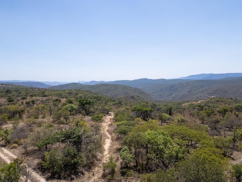 406ha Grazing Farm in a Beautiful Valley Near Polokwane - Photo 2