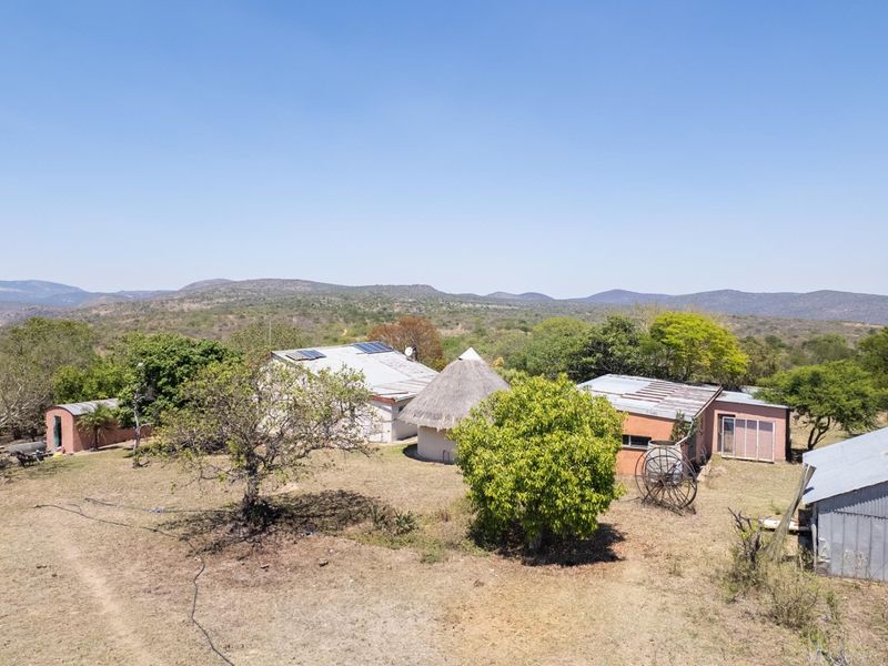 406ha Grazing Farm in a Beautiful Valley Near Polokwane - Photo 1