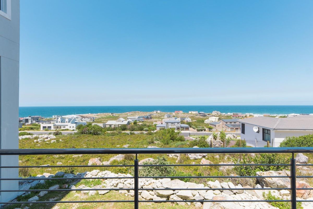 Bettys Bay - Experience coastal living at its finest. - Photo 2