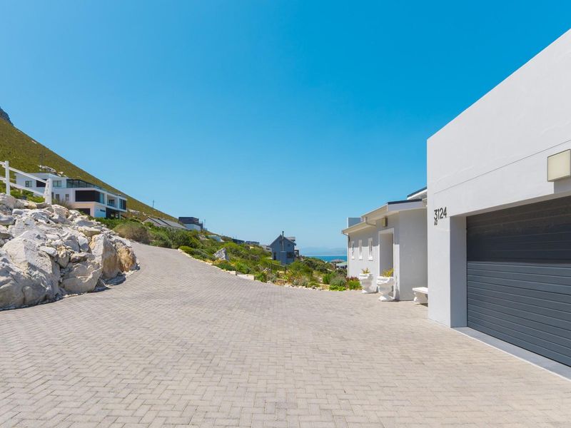 Bettys Bay - Experience coastal living at its finest. - Photo 9