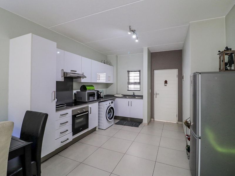 Prime Investment or Perfect First Home in Isabel Estate! - Photo 3