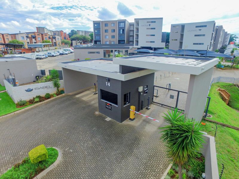 Prime Investment or Perfect First Home in Isabel Estate! - Photo 1