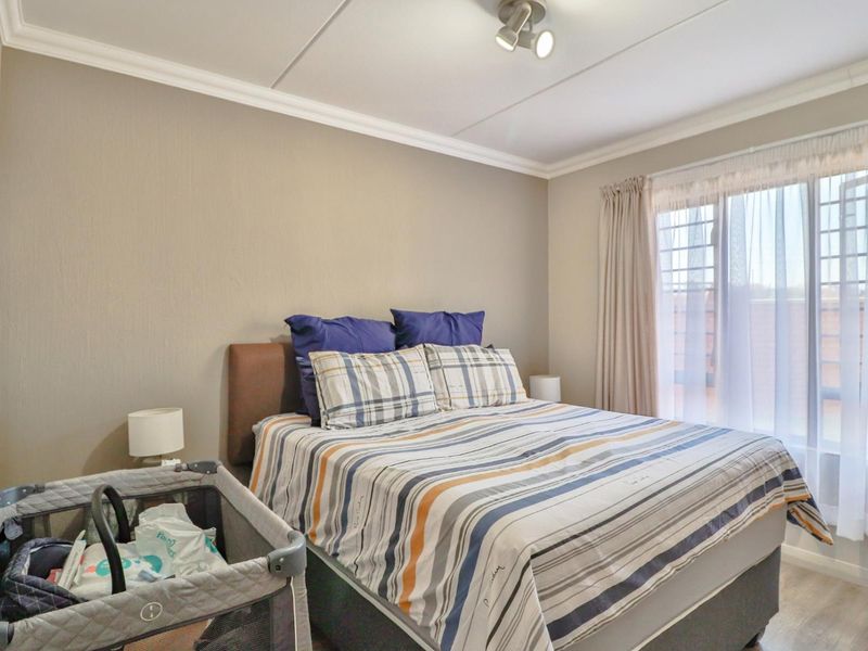 Have the Best of Both Worlds! - Photo 8