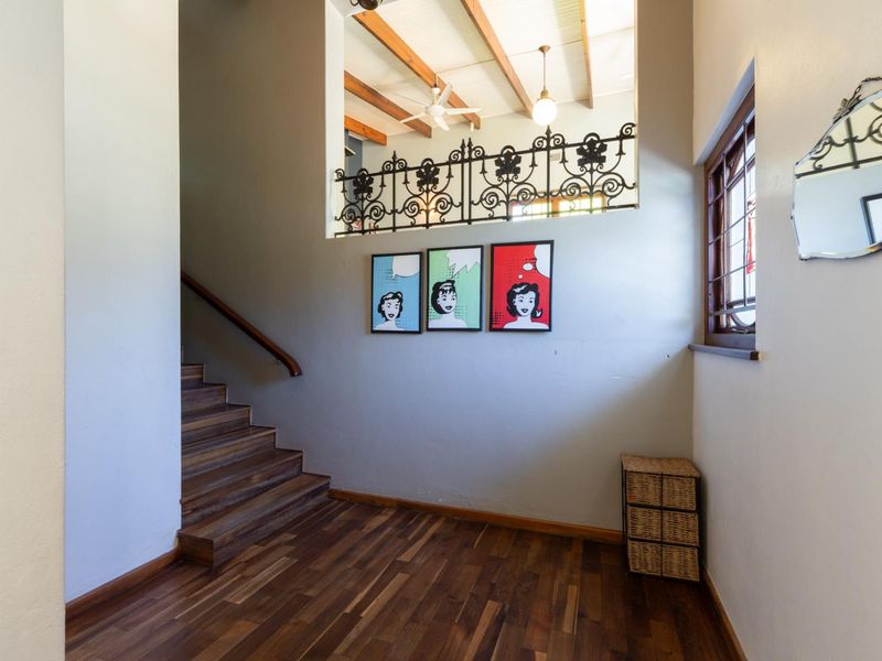 Spacious Family Home in the Sought-After Avenues - Photo 10