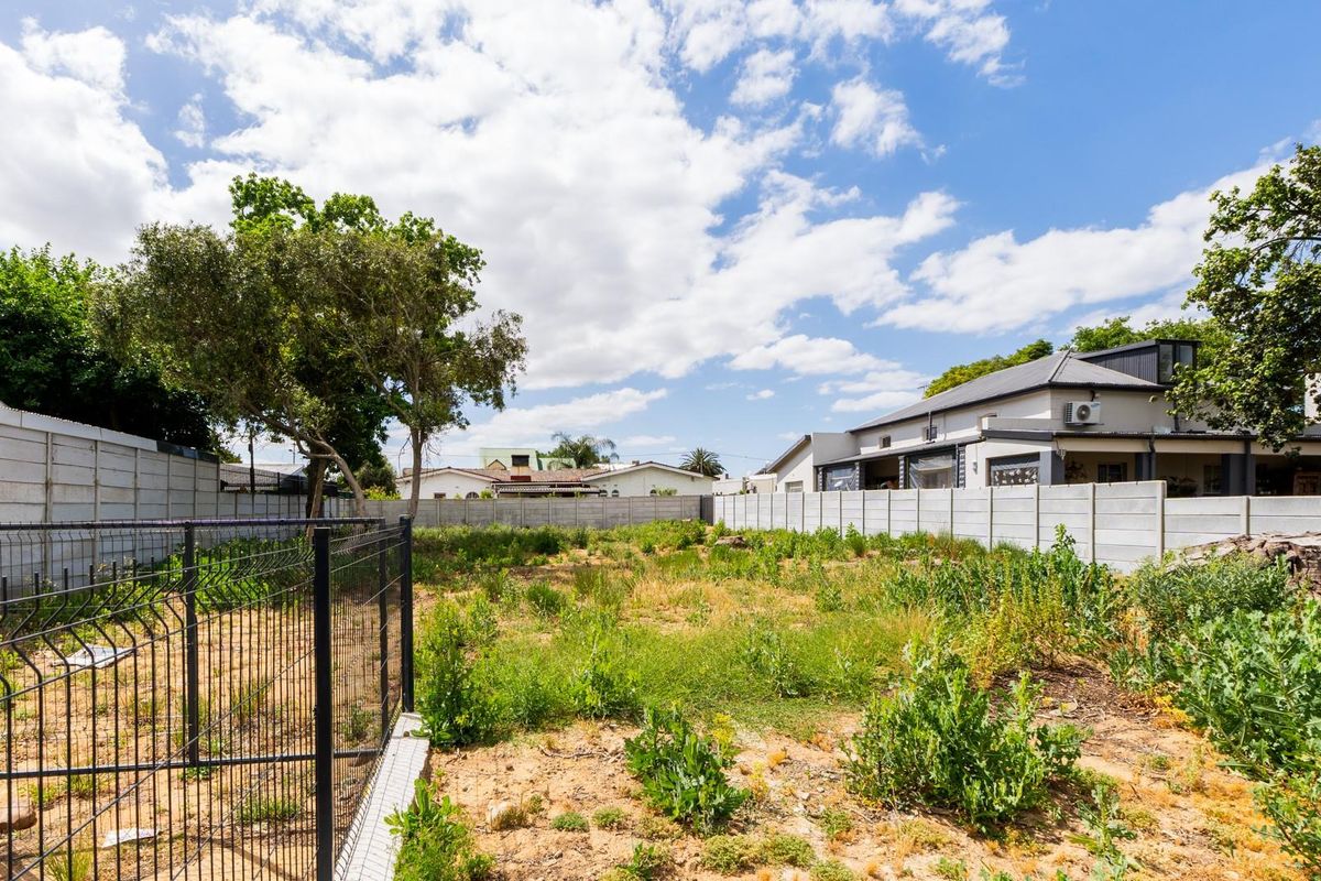 Prime 770m2 Vacant Plot for Sale - Photo 5
