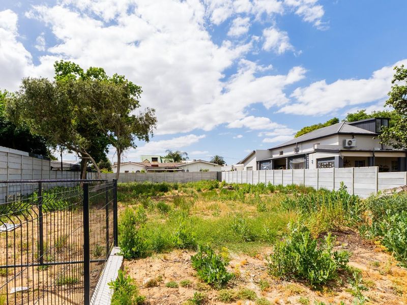 Prime 770m2 Vacant Plot for Sale - Photo 5