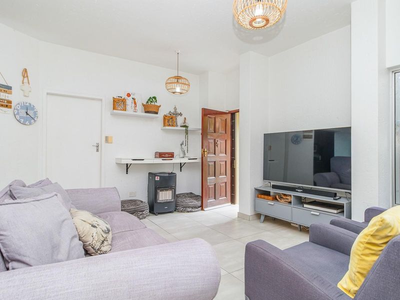 Modern 3 Bedroom Cluster in Sunninghill Gardens - Photo 8