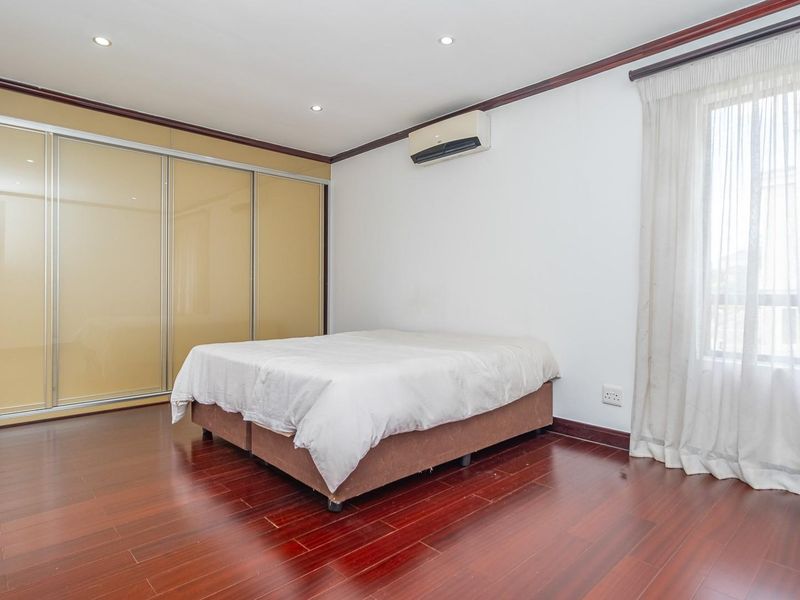Comfortable, modern lifestyle, 3-Bedroom Cluster in Sought-After Secure Complex - Photo 10