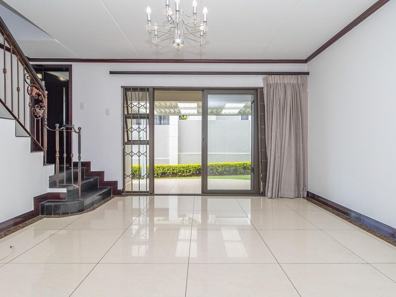 Comfortable, modern lifestyle, 3-Bedroom Cluster in Sought-After Secure Complex - Photo 5