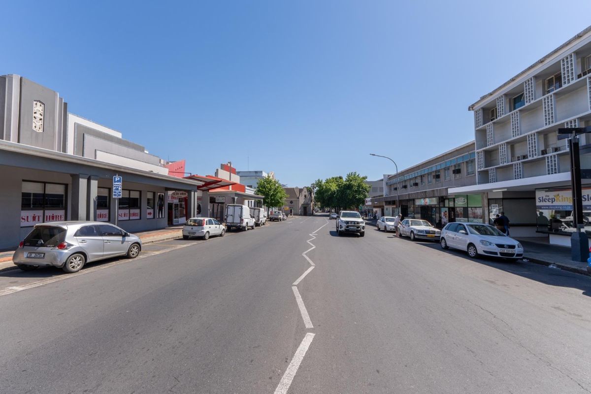 Prime Commercial Office Space - Ideal for Salon or Doctors' Rooms | Main Road, Paarl - Photo 3