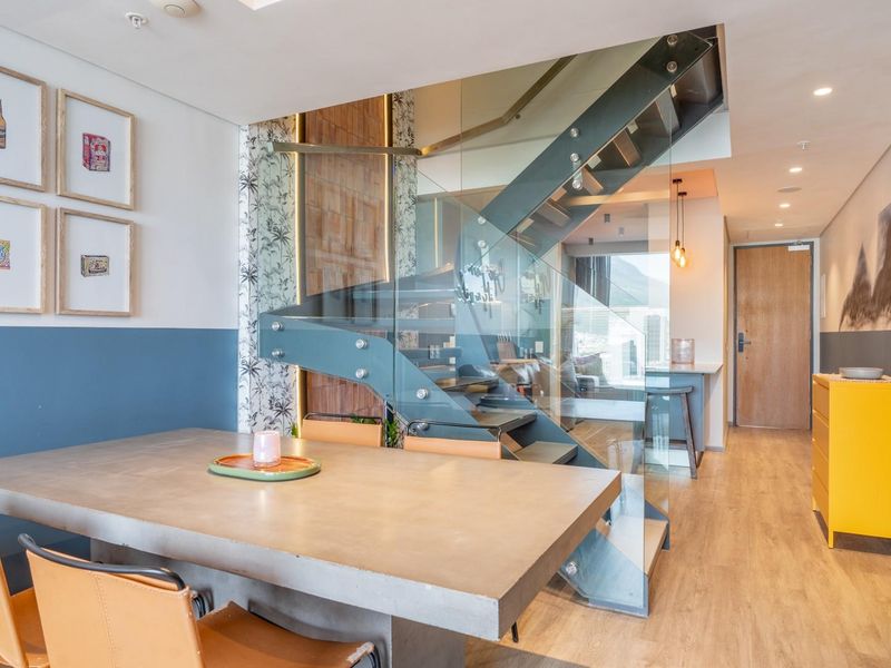 Penthouse Perfection and Luxury City Living with Iconic Cape Town Views - Photo 9