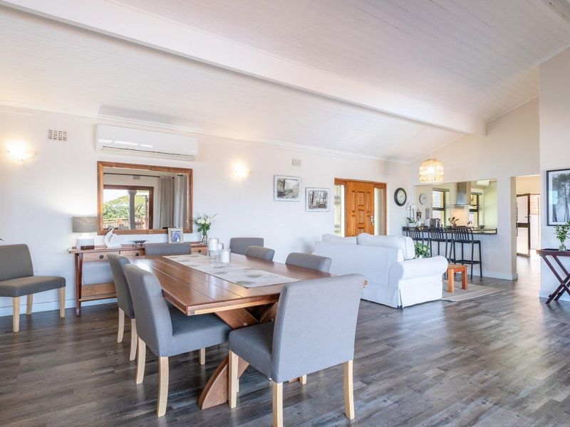 IMMACULATELY KEPT COASTAL HOME WITH SEA VIEWS AND SEPARATE FLATLET - Photo 4