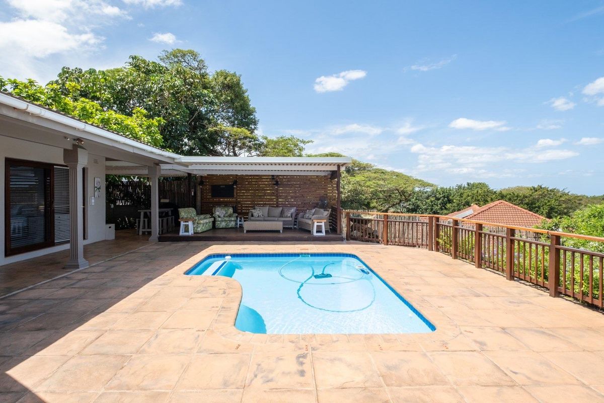 IMMACULATELY KEPT COASTAL HOME WITH SEA VIEWS AND SEPARATE FLATLET - Photo 2