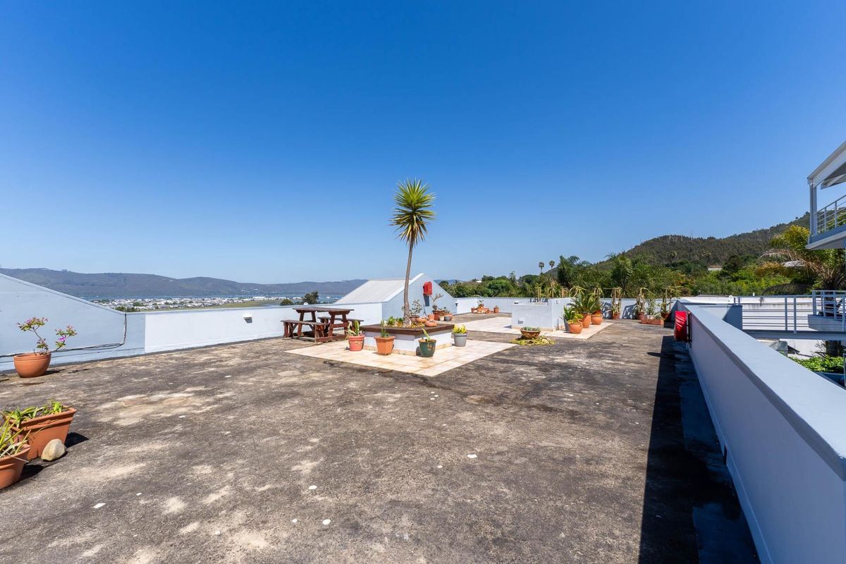 Modern 1-Bedroom Apartment with Scenic Rooftop Views - Heads View, Old Place, Knysna - Photo 4